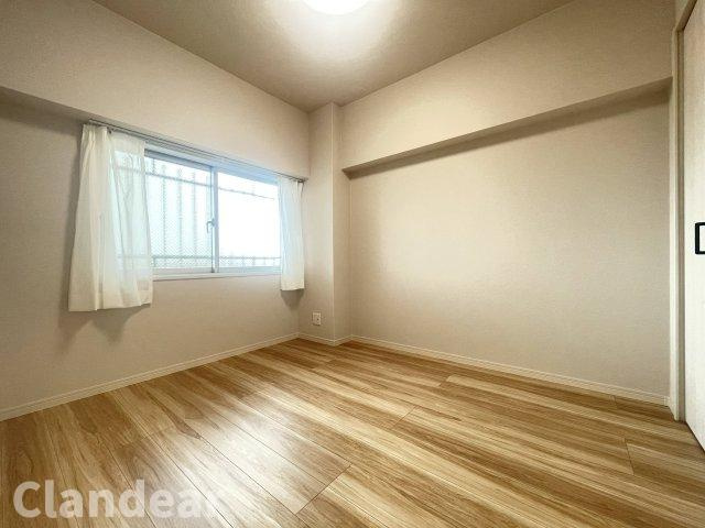 セントラルマンション西新井の洋室|ドキドキの新生活も、安心してスタート。ぴったりの住まいを見つけませんか？クランディアが一緒に住まい選びをサポートします‼　まずは、お気軽にお問合せください　＃クランディア