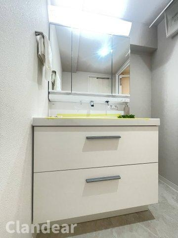 セントラルマンション西新井の独立洗面台|ドキドキの新生活も、安心してスタート。ぴったりの住まいを見つけませんか？クランディアが一緒に住まい選びをサポートします‼　まずは、お気軽にお問合せください　＃クランディア