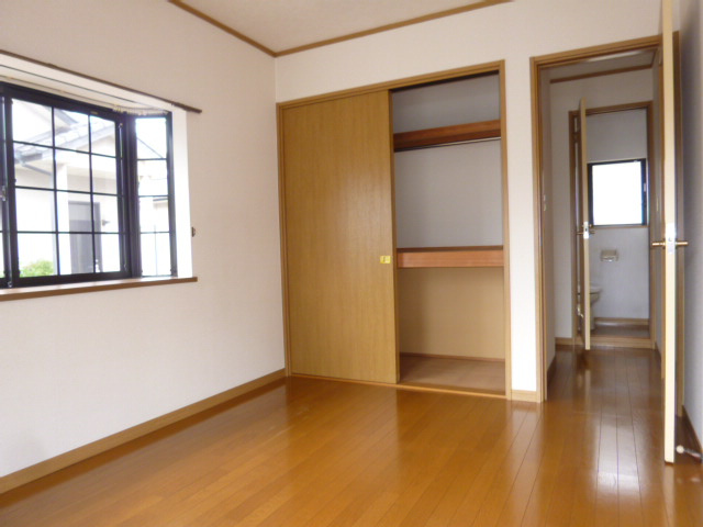 福田町古新田貸家719-6の寝室