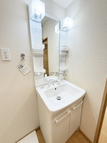 レガパレス椿峰の独立洗面台