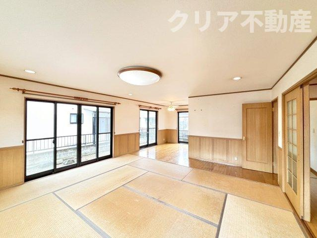 【居間・リビング】 | 9/3値下げ！桐生市境野町中古住宅　室内状況良好♪