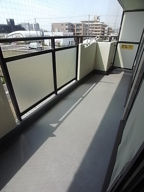 FIG TREE 2号館のバルコニー