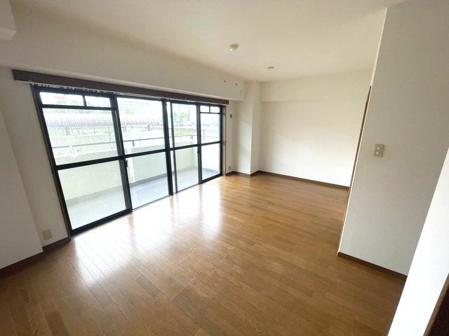 FIG TREE 2号館の居間・リビング