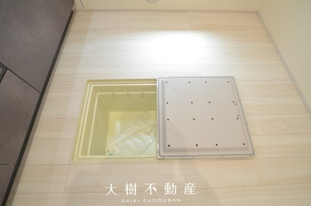 【キッチン】 | 海老名市国分寺台3丁目 新築戸建て 全2棟【仲介手数料無料】