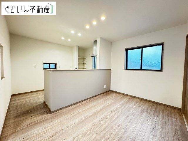 【居間・リビング】 | ワイウッドコート本庄市東五十子第1期　新築住宅 | ≪4号棟≫
現地(2026年10月撮影)