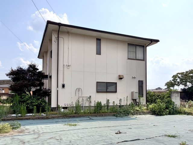 【中古戸建】伊勢崎市境伊与久の外観|■外観｜土日のご見学はもちろん、平日・夜間のご案内も大歓迎です♪「今から見たい」や「仕事終わりに見たい」にもご対応できますのでお気軽にお問い合わせください♪