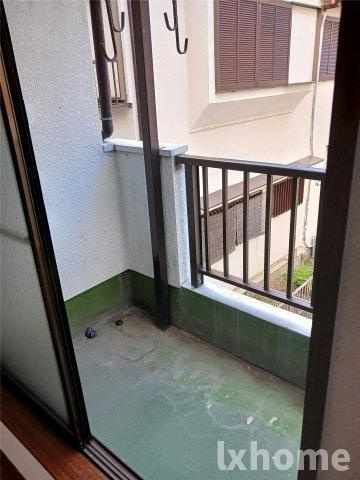 虎谷貸家のバルコニー|バルコニー付きです