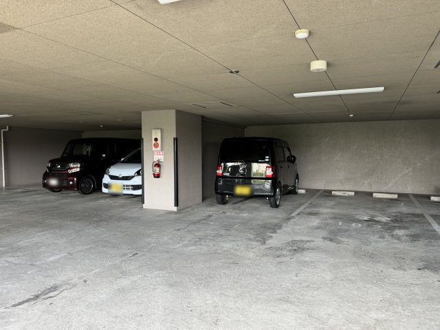 リベール明石江井ヶ島Ⅰの駐車場