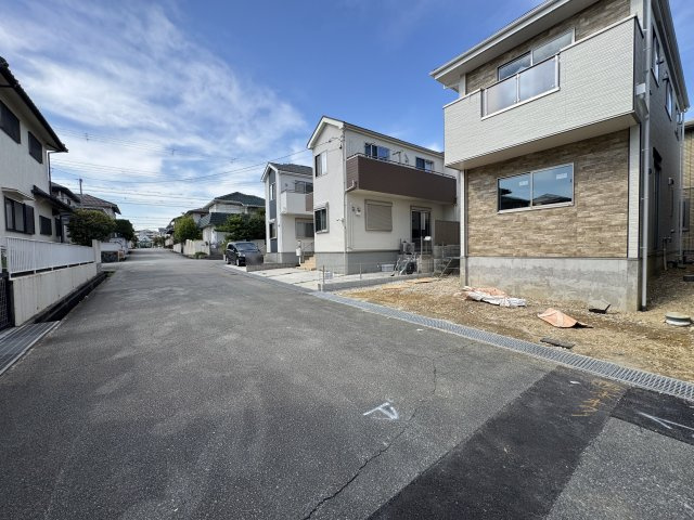 神戸市西区狩場台２丁目新築戸建１号棟の前面道路含む現地写真|2026年7月3日撮影