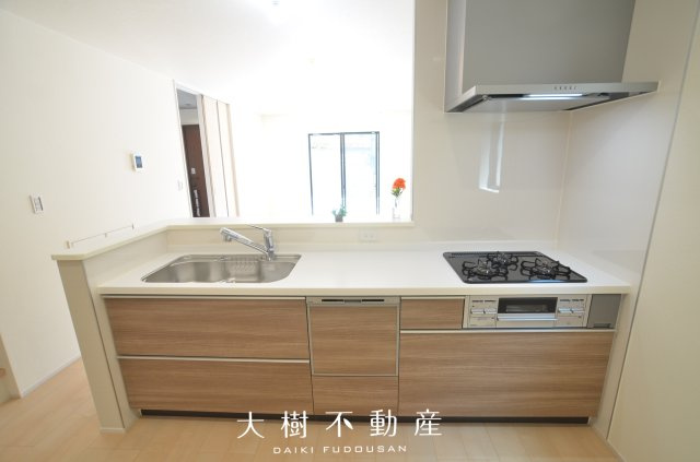 【キッチン】 | 海老名市国分寺台3丁目 新築戸建て 全2棟【仲介手数料無料】