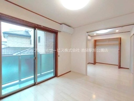 Parkside Residenceの居間・リビング