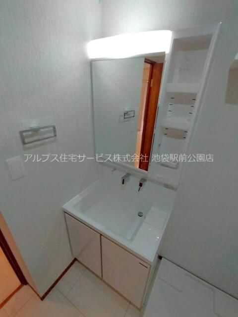 Parkside Residenceの洗面所