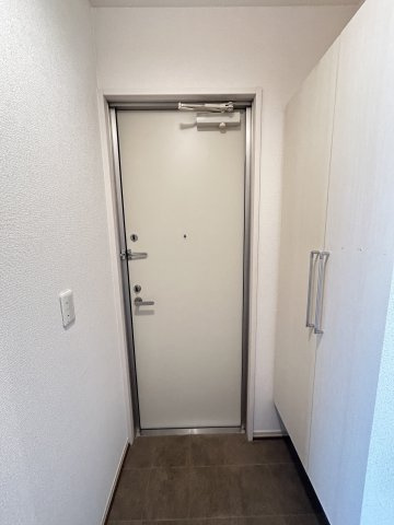 【玄関】 | リヴィエール諏訪森