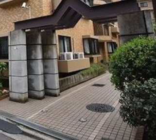 ライオンズマンション津田沼第６のエントランス