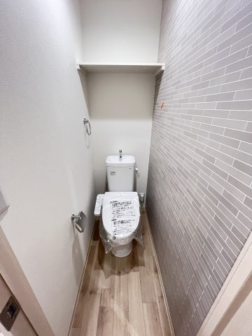 大阪市城東区鴫野東３丁目のアパートのトイレ