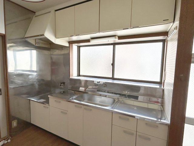 渡辺戸建のキッチン