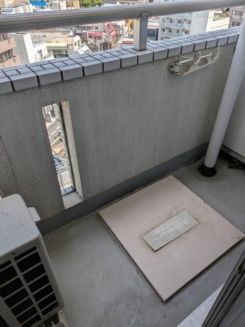 ハイネス要町のバルコニー