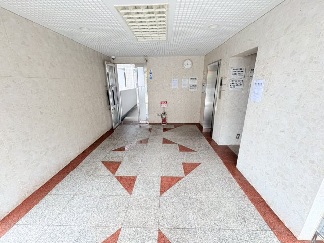 ジュネス北六甲のロビー