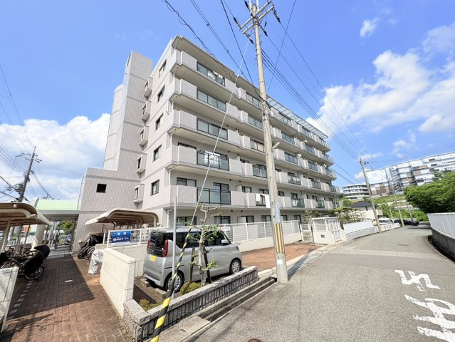 ジュネス北六甲の外観