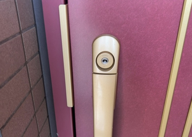 【防犯設備】 | ベルググランデ小田急相模原 | 当然のことではありますが、オートロックやセンサーライト、ホームセキュリティーなどの防犯設備があれば、小さいお子様がいるご家庭も安心ですよね！まず物件購入の際は、防犯設備もチェックするようにしましょう。