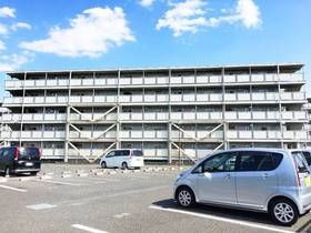 ビレッジハウス小比企６号棟の駐車場