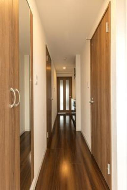 ＡＬＩＶＩＯ西麻布の玄関|※写真は同タイプ住戸です。