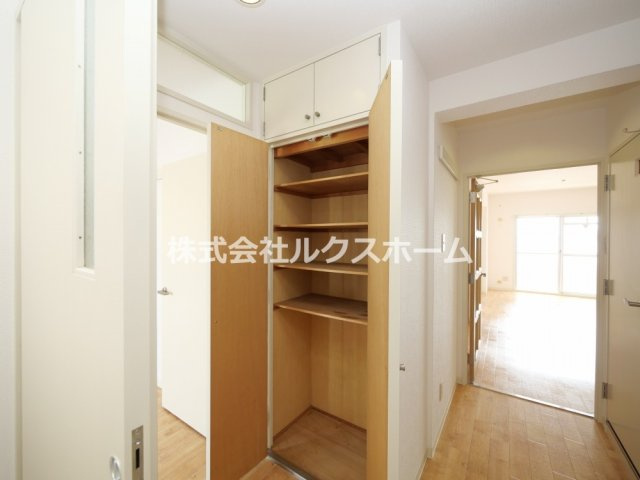 マンショングランドモナークの収納