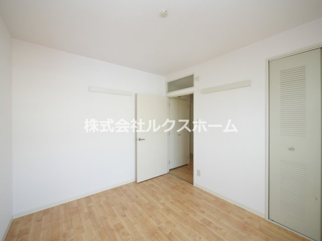 マンショングランドモナークの洋室