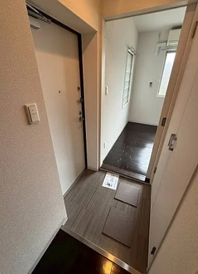 FLATZ CRODEの玄関