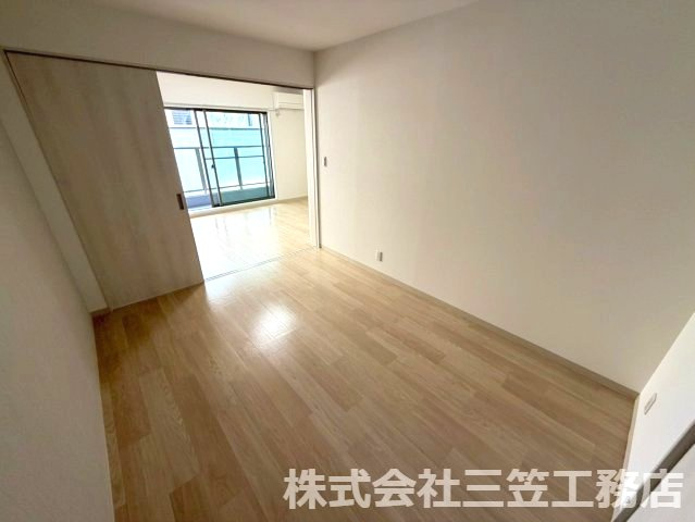 メゾンレヴナ木田町の寝室