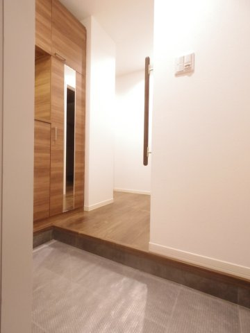 Ｍａｉｓｏｎ Ｌｉｓの玄関|※他号室写真です