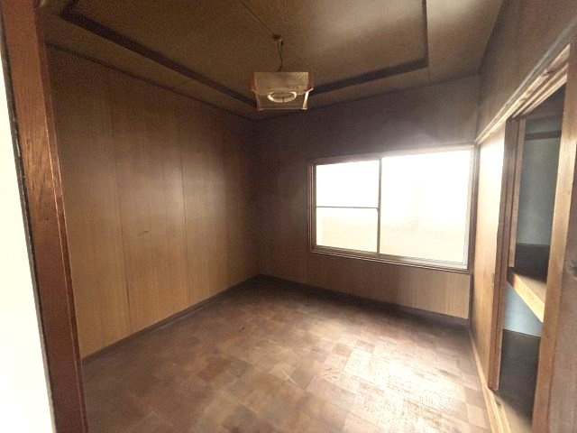 新堂一戸建の洋室