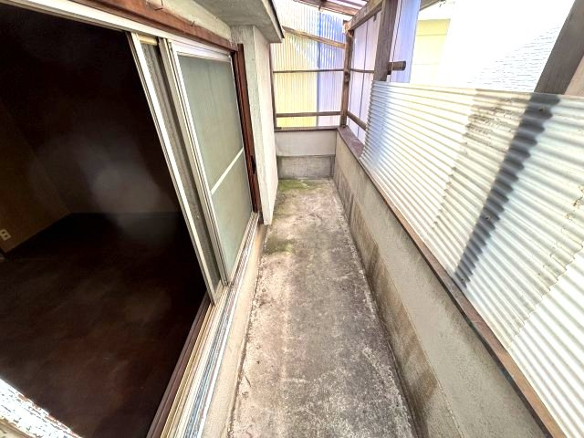 新堂一戸建のバルコニー
