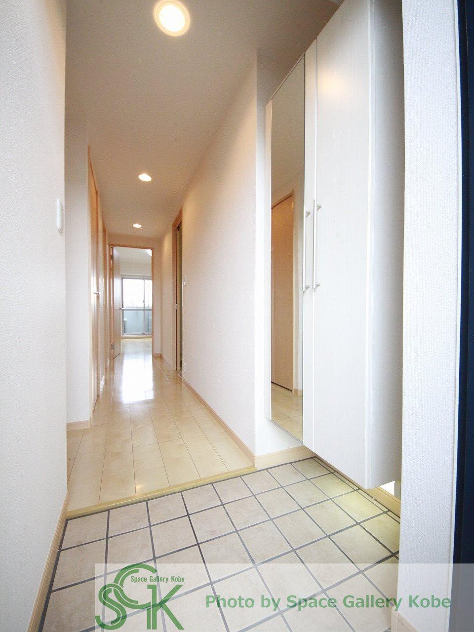 西舞子壱番館の玄関|※同物件の別のお部屋の写真です※