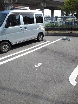 アーバン　スクエアの駐車場|駐車場があるので、車を買う予定の方も安心です