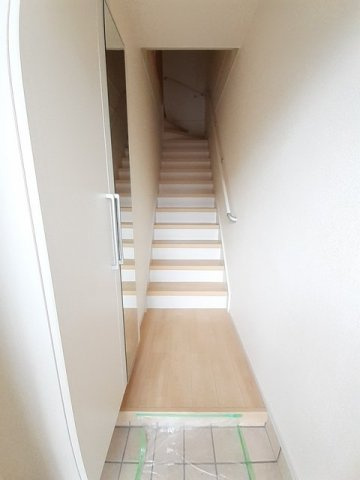 フィオーレ　リン　Ａの玄関|きれいな玄関です