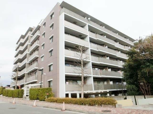 ローレルスクエア港南台Ｃ棟の外観