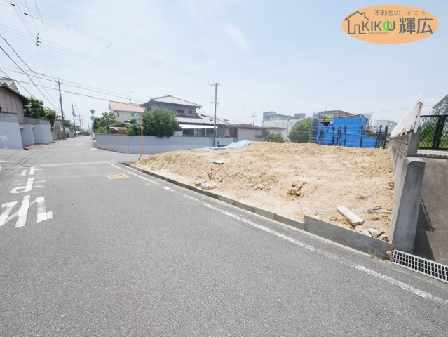 明石市大久保町高丘2丁目（全２）土地東側の前面道路含む現地写真