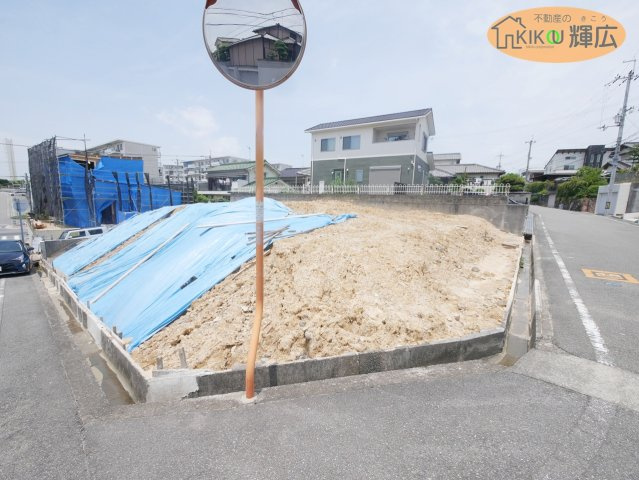 明石市大久保町高丘2丁目（全２）土地東側の外観