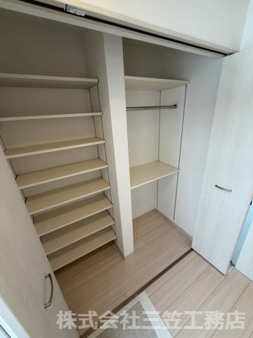 寝屋川市木田町のアパートの収納|玄関収納
