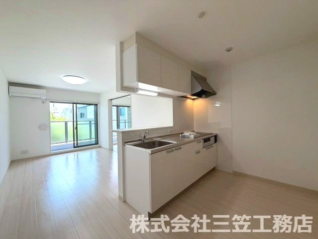 寝屋川市木田町のアパートの居間・リビング