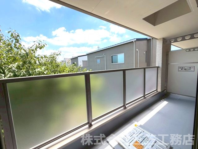 寝屋川市木田町のアパートのバルコニー