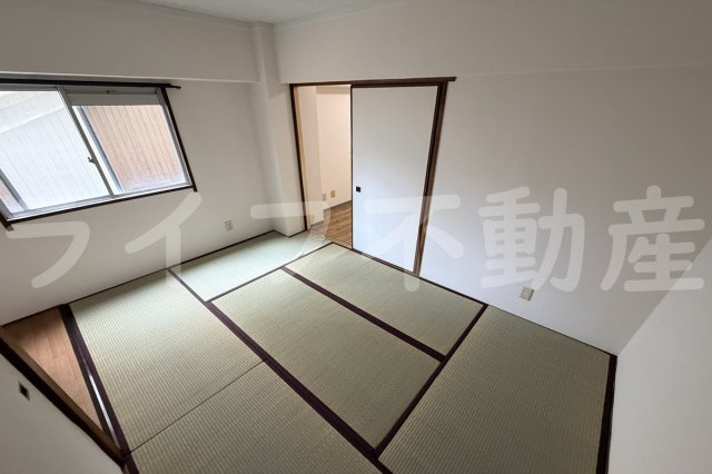 シャトー深江橋の和室|落ち着いた雰囲気の和室付きです