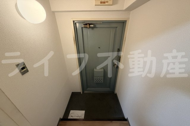 シャトー深江橋の玄関|毎日通る玄関はこちらです