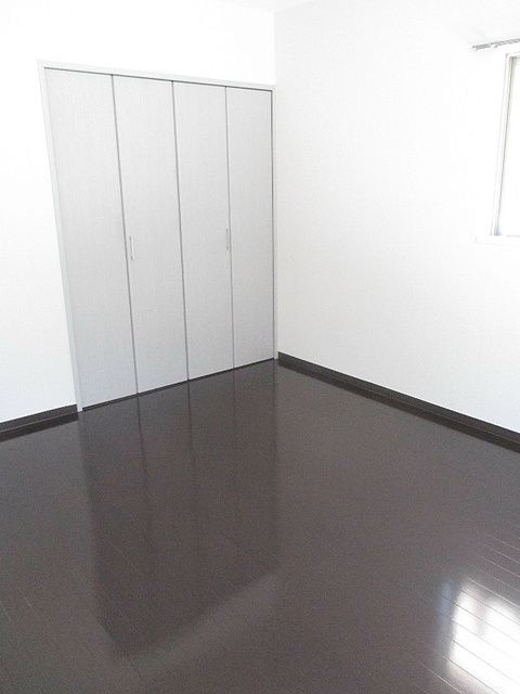 アゼリア鎌倉B棟の寝室|前回募集時の写真です。現況優先です。