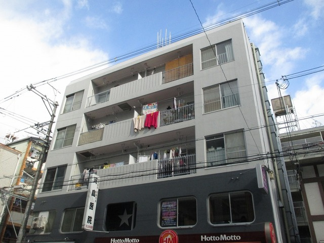 チアリ小松