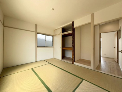 【和室】 | 浜寺諏訪森町西４丁　中古一戸建 | ☆和室ございます☆一息つく時の癒しの空間や客間にも使えますね♪