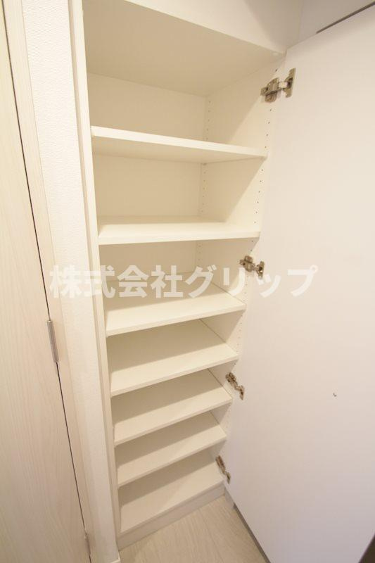 リヴシティ横濱新川町弐番館の収納