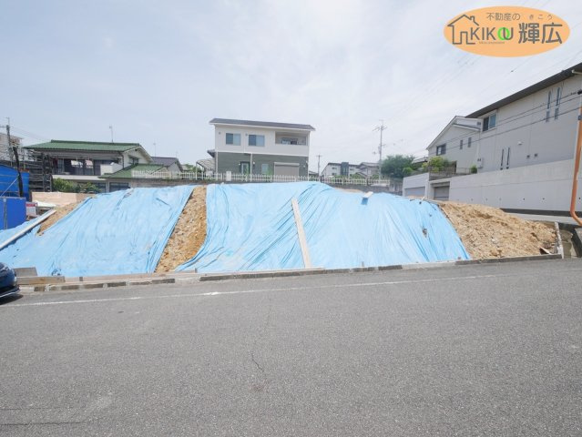 明石市大久保町高丘2丁目（全２）土地西側の外観