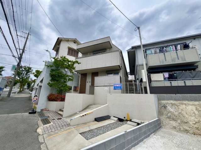 ソレーユ山手へーベルメゾンの外観